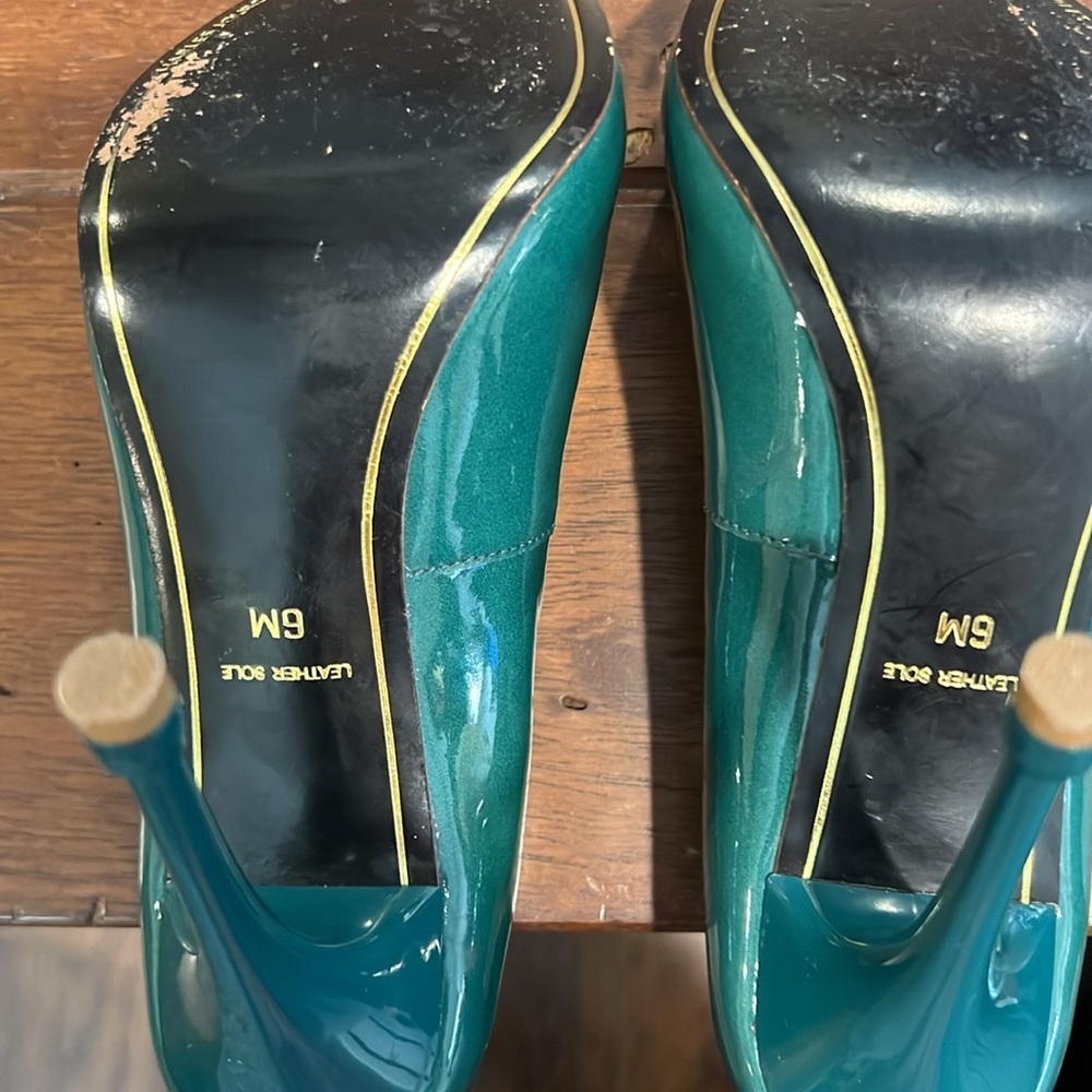 Charles Jourdan Teal Green Patent Leather Pumps Size 6 - Picture 4 of 8